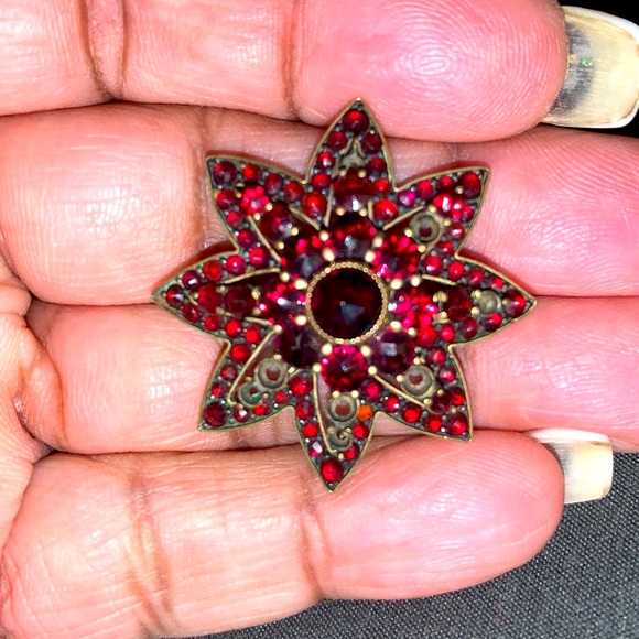 Ruby Brooch - Picture 3 of 3